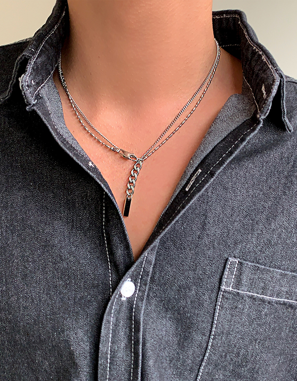 Two-line chain necklace