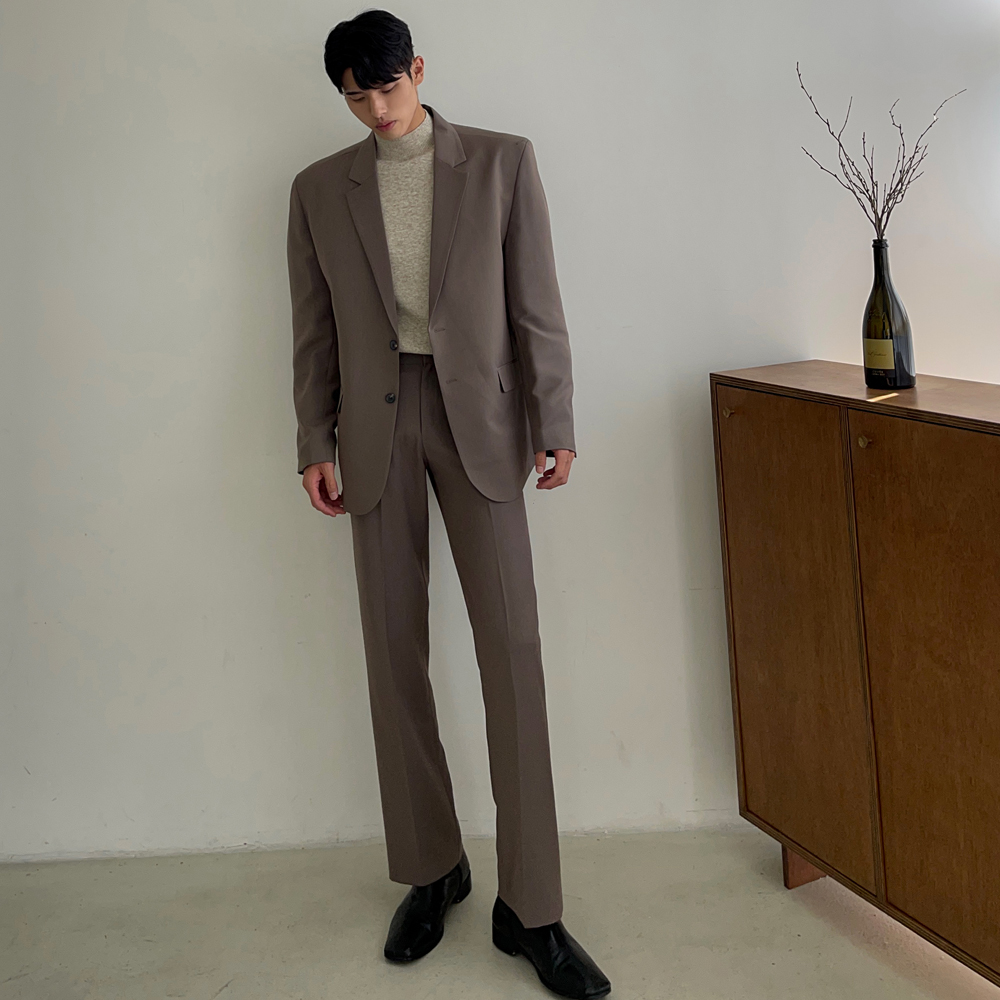 LG Paris overfit single suit