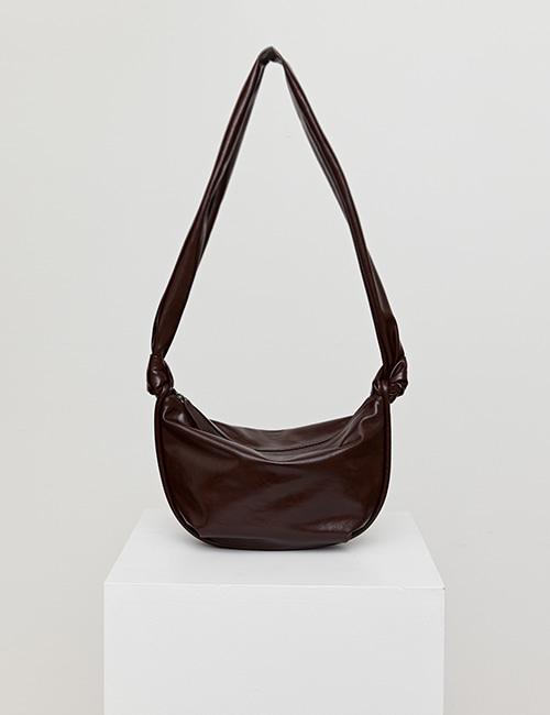리퍼브 cradle bag (crinkle brown)
