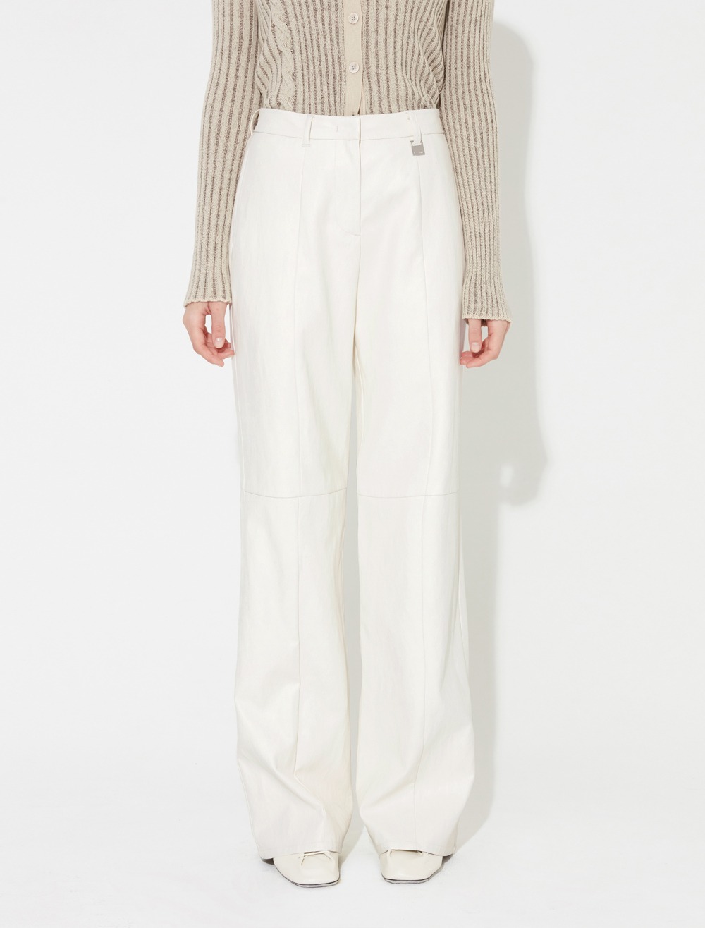 FAUX LEATHER LINE PANTS [IVORY]