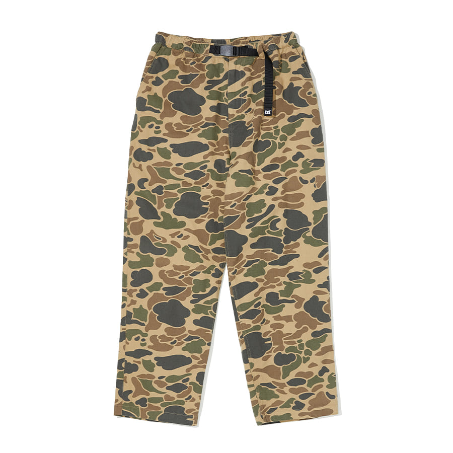 LOOSE FIT CAMOUFLAGE PANTS