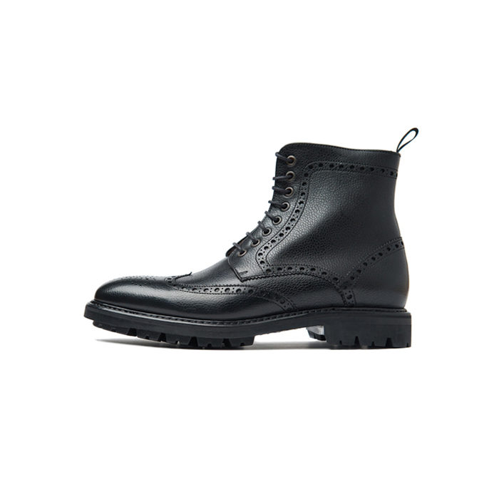 266 wing tip brogue boots