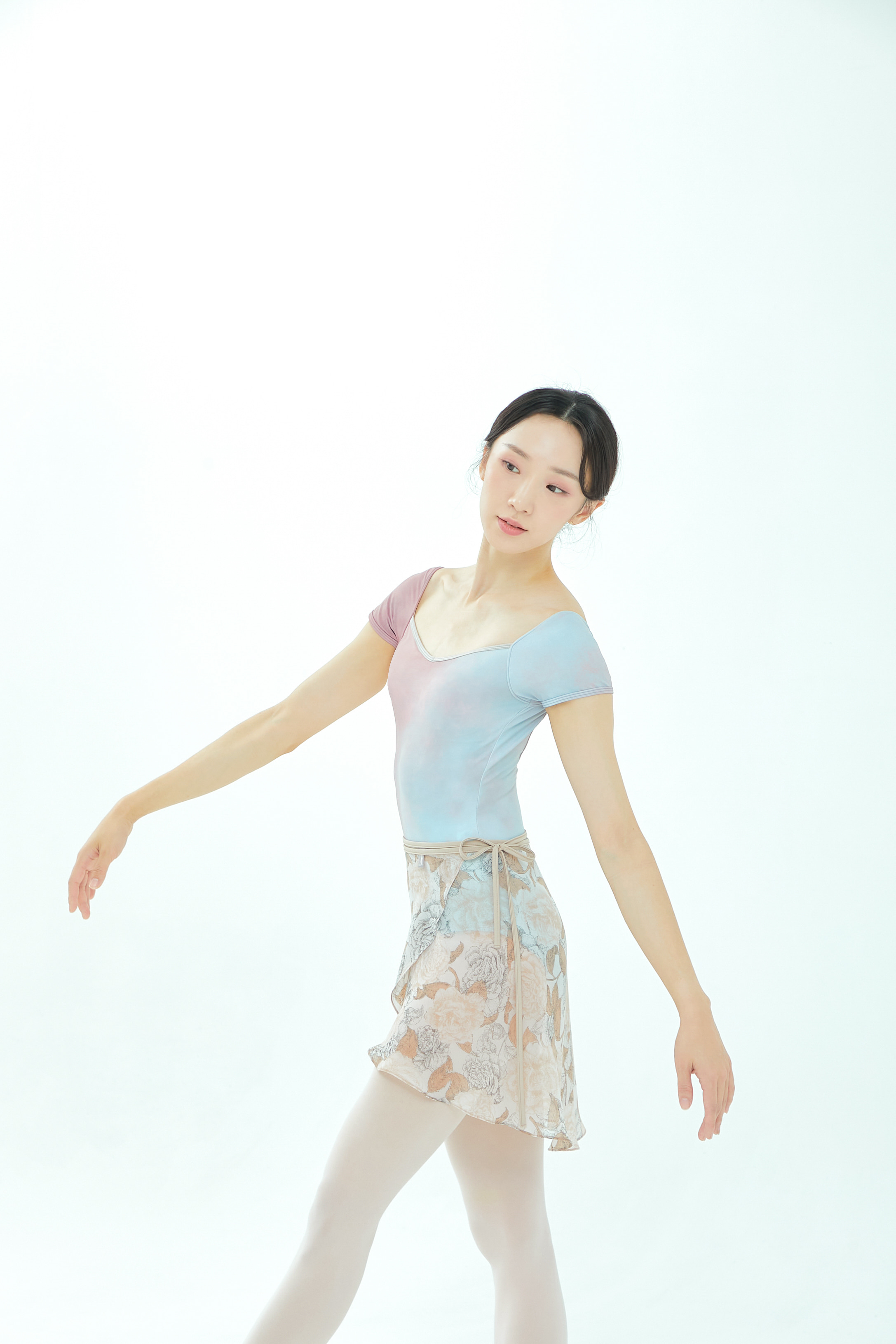 마쥬에 - Ballet wear Majouet Pattern semi-midi wrap skirt