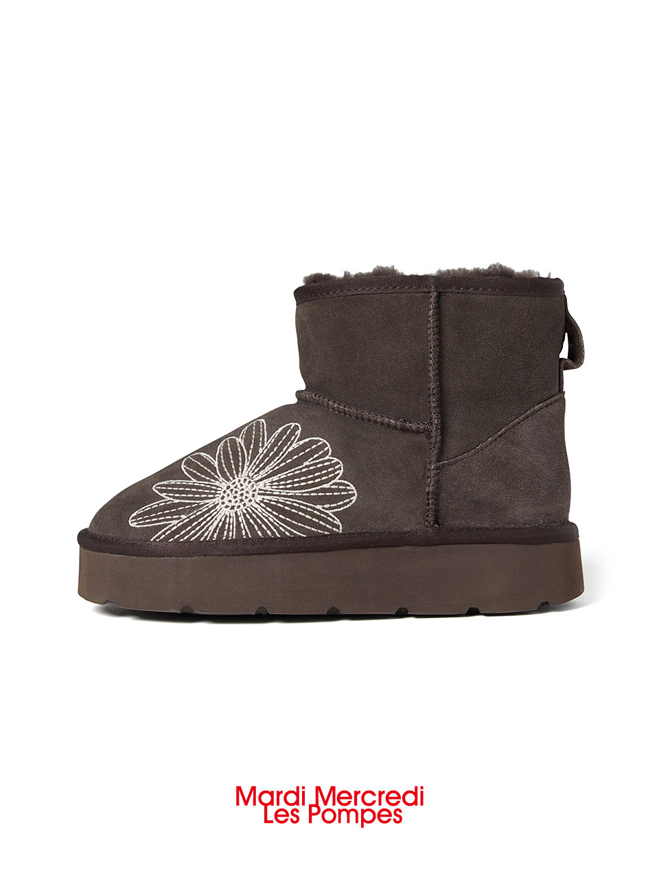 CLASSIQUE UGG BOOTS_BROWN