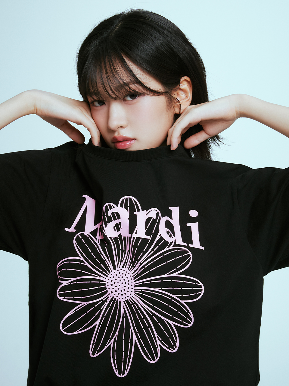 [EXCLUSIVE] TSHIRT FLOWERMARDI_BLACK PINK