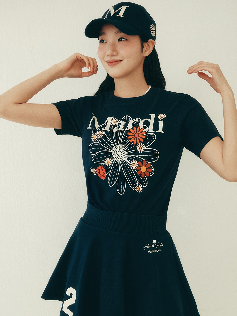 ●Mardi Mercredi● 3FLOWERMARDI T + SHORTS/BLACK SET UP MARDI TSHIRT FLOWERMARDI_BLACK SKY – SeoulSeoul