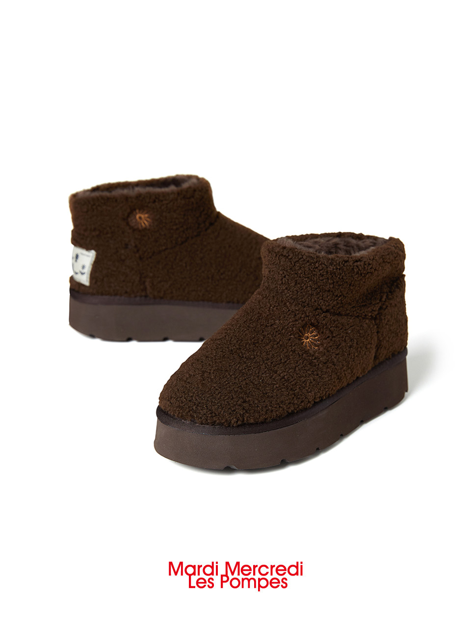 BOUCLE UGG BOOTS_BROWN
