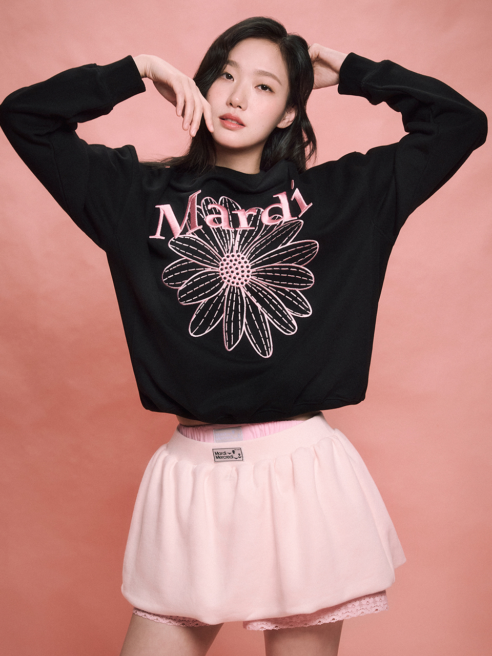 SWEATSHIRT FLOWERMARDI NEEDLEWORK_BLACK PINK