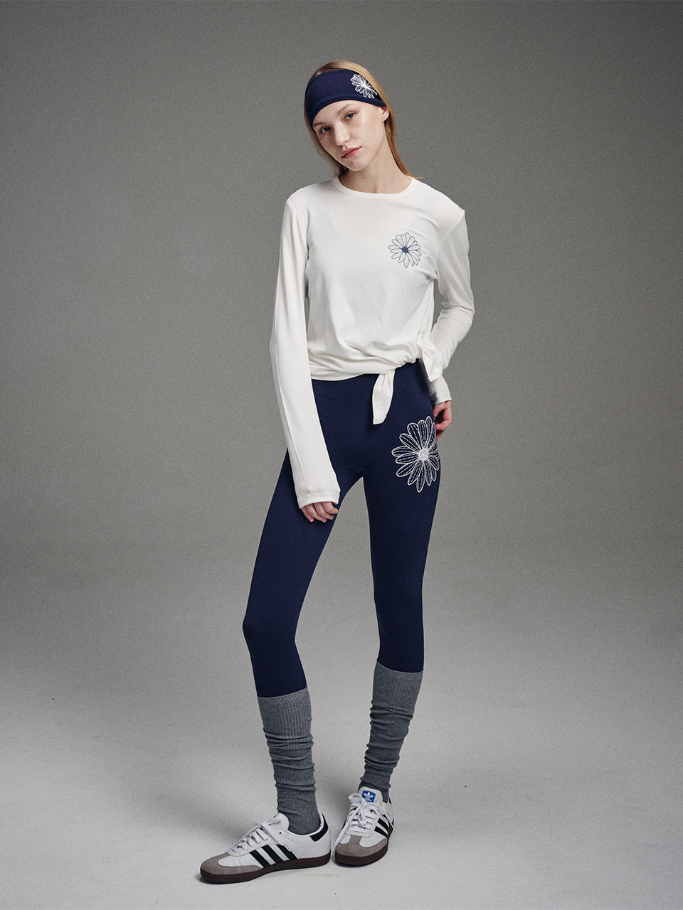 [ACTIF] AIRLIFT side slit top theflower_IVORY NAVY