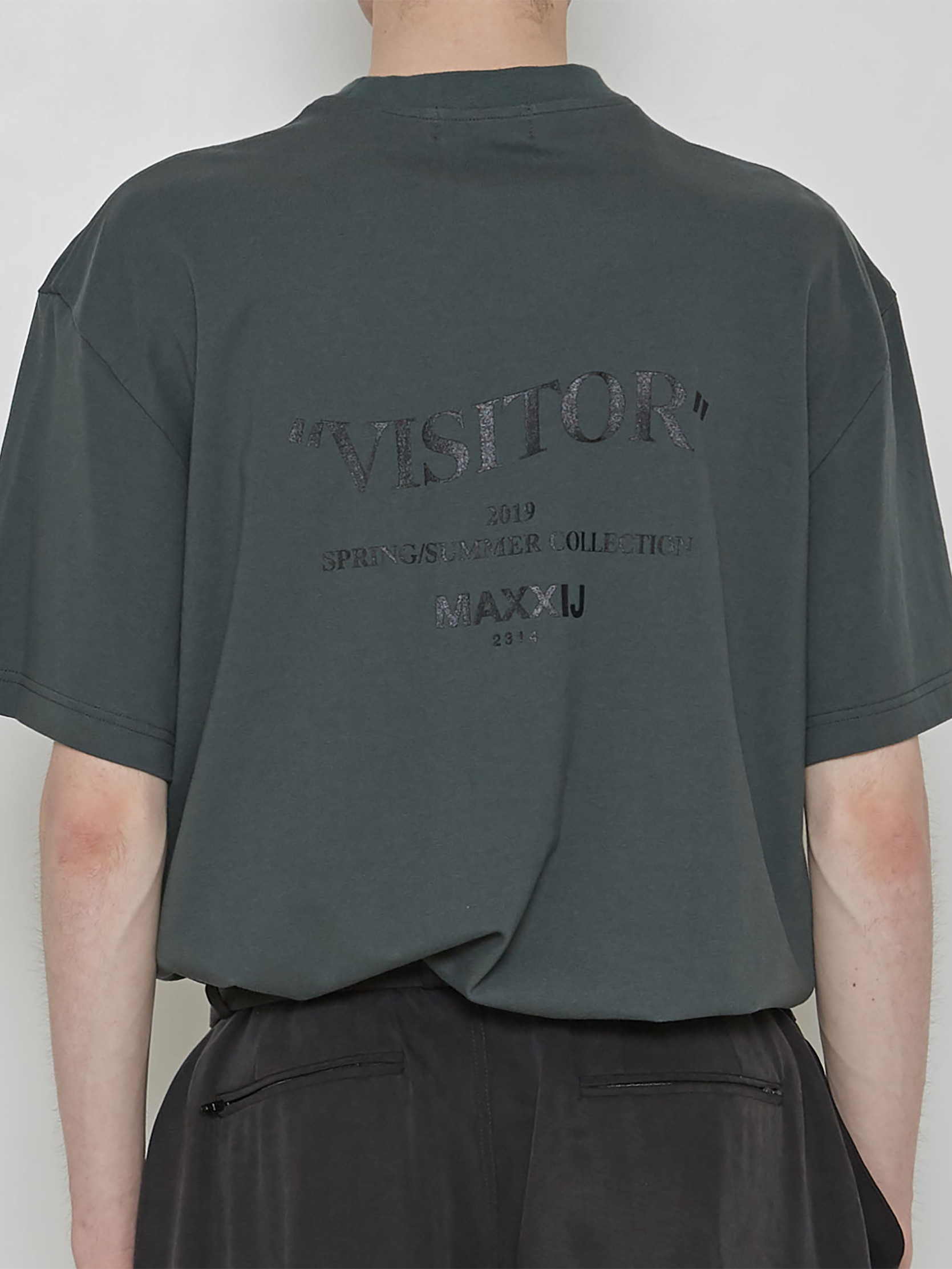 Khaki &#039;Visitor&#039; T-shirt