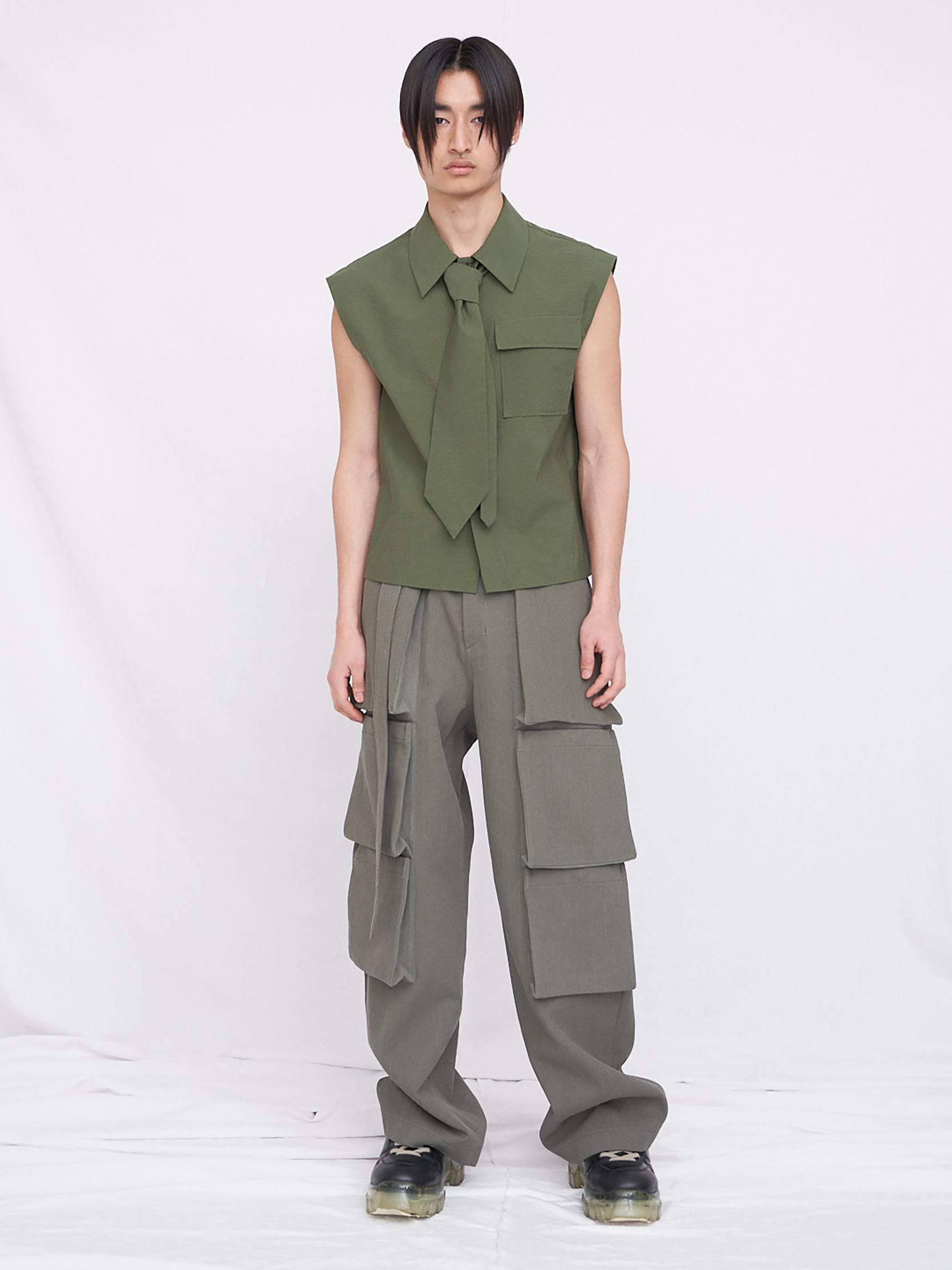 Khaki 3D multi pocket trousers