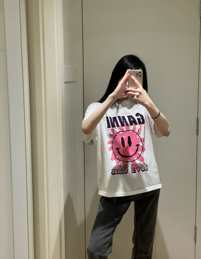 가니 러브 클럽 스마일리 티셔츠 / 핑크