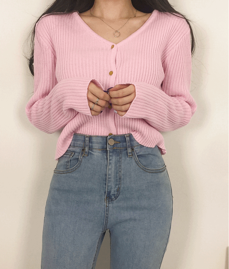 ROMANTIC MUSECropped Ribbed Knit Cardigan