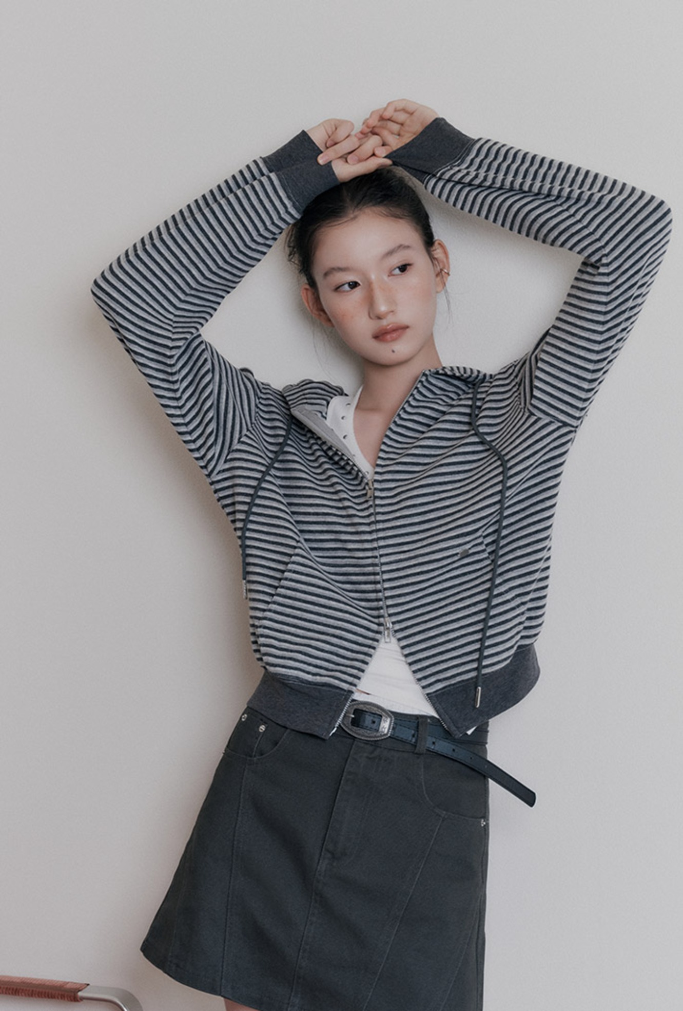 서지수PICK] 스트라이프 후드집업_MIWJMF921C | 미쏘 (MIXXO)