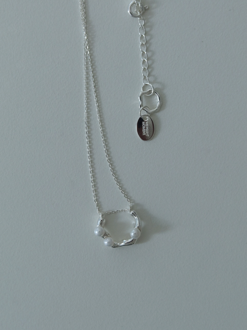 [delivery 3.30] wavy pearl round necklace