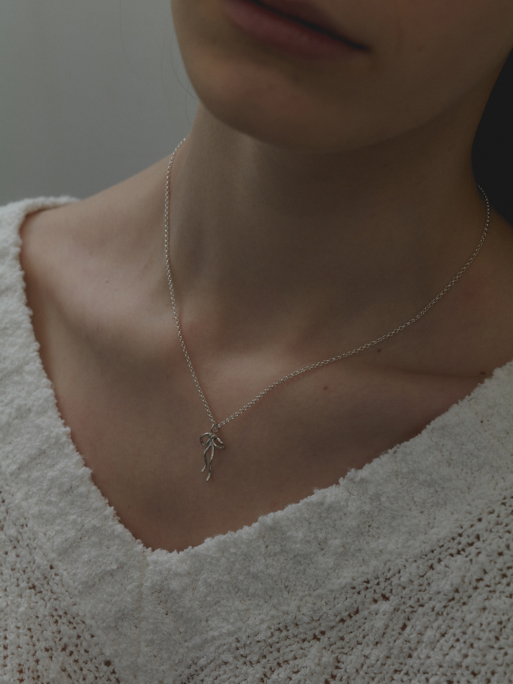 ribbon thin necklace