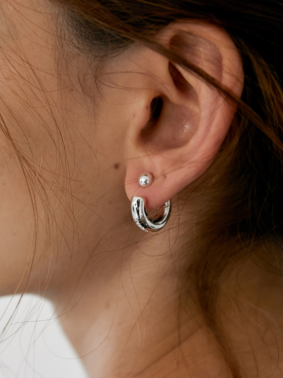 curve earring - silver