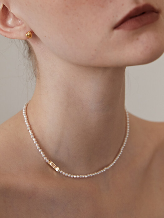 [delivery 2/20] mini brick pearl necklace