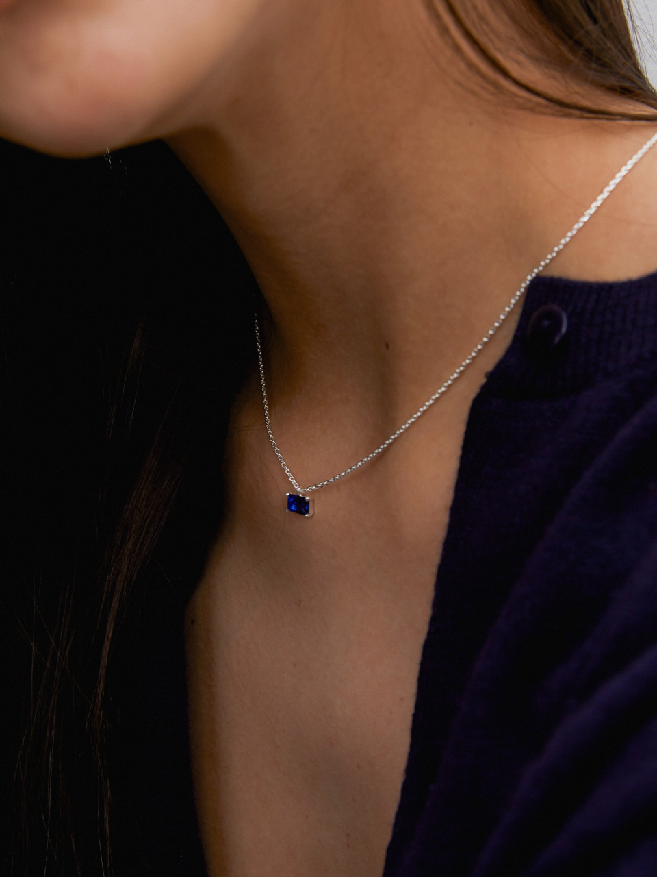 square necklace - navy