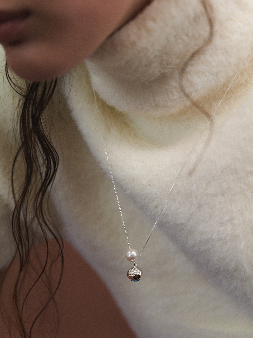 [Delivery 03.25] bumpy pierce pearl necklace