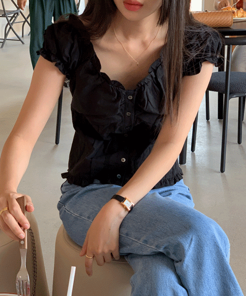 Yuin blouse (2color) ★주말까지 5% 할인적용:)