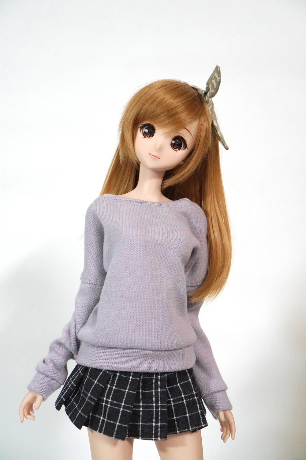 mini skirt model image-S4L5