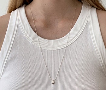 [usual ME] Tiny Pebble Long Necklace