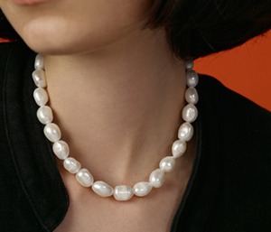 The Baroque Pearl Necklace (5% off)
