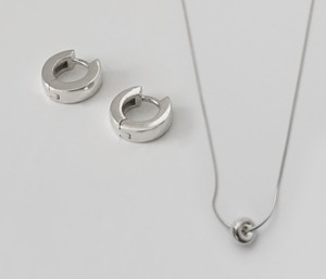 [SET] Sara&#039;s necklace + MExMJ small hoop earrings (15% off)