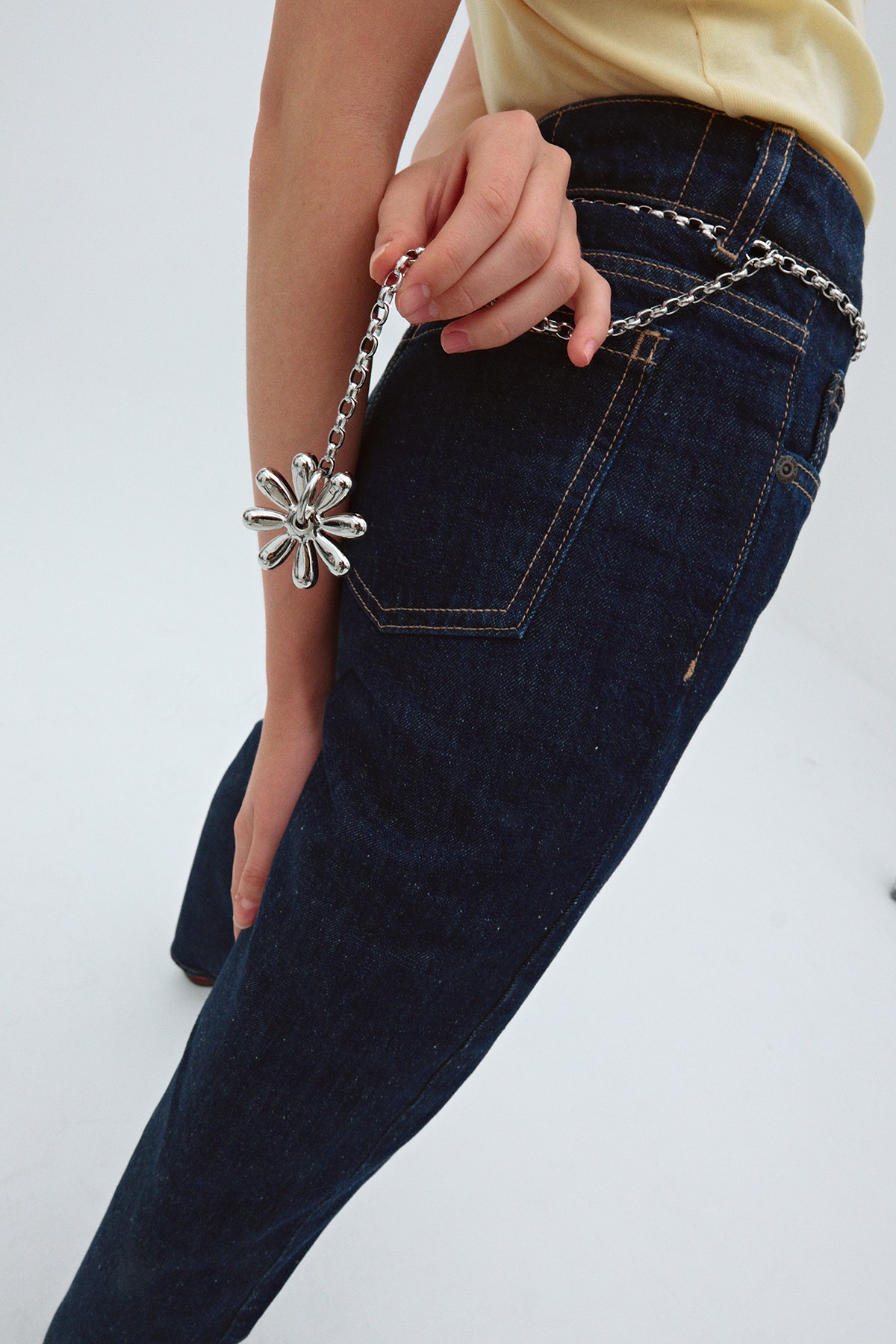 ネックレス・ペンダント Mardi x ME Bloom Daisy Knot Necklace(Black) Mardi x ME Bloom Daisy Knot Necklace(Black) (Monday Edition