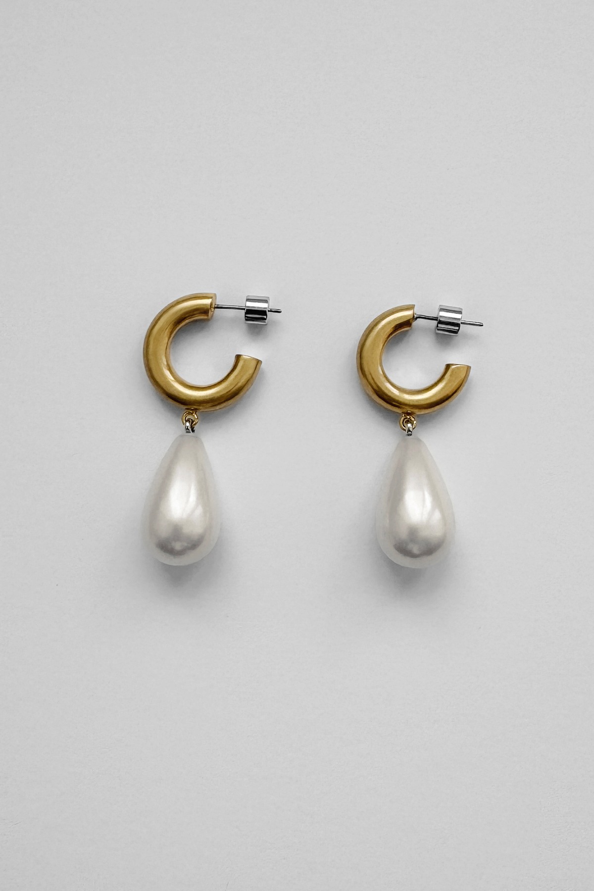 ピアス Monday Edition _ Teardrop Pearl Silver Earrings DROP EARRINGS - MONDAY EDITION