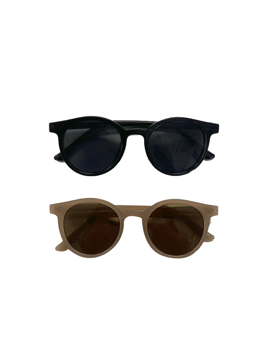 horn-rimmed sunglasses