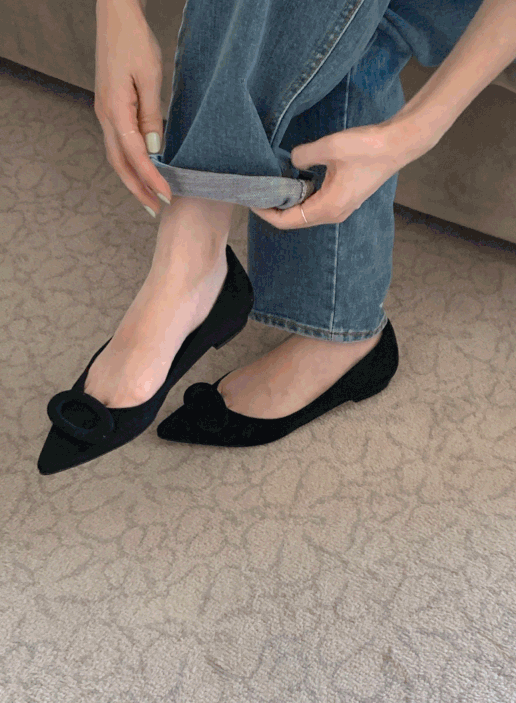 Heimish stileto flat shoes