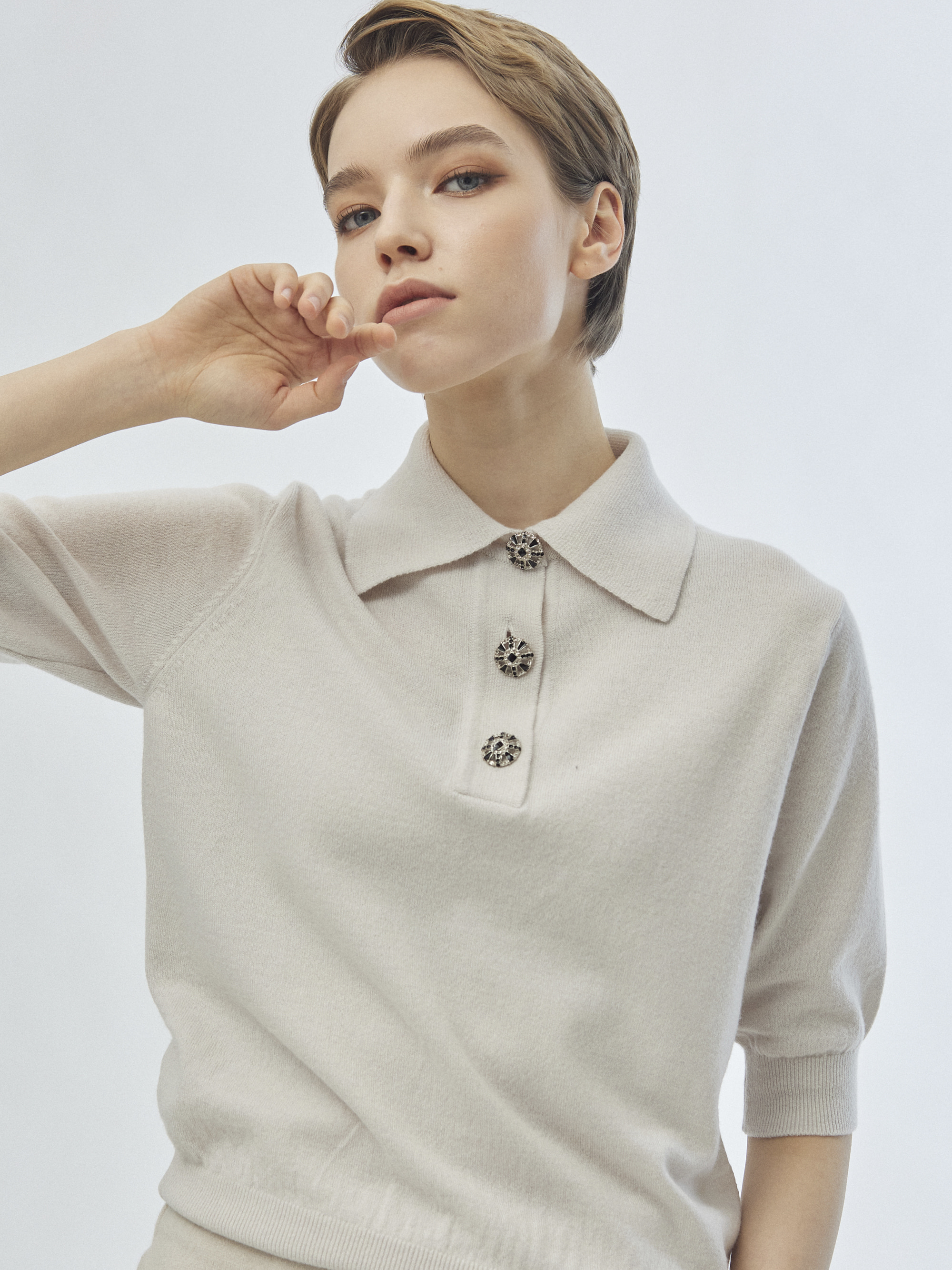 Button Point Knit Top