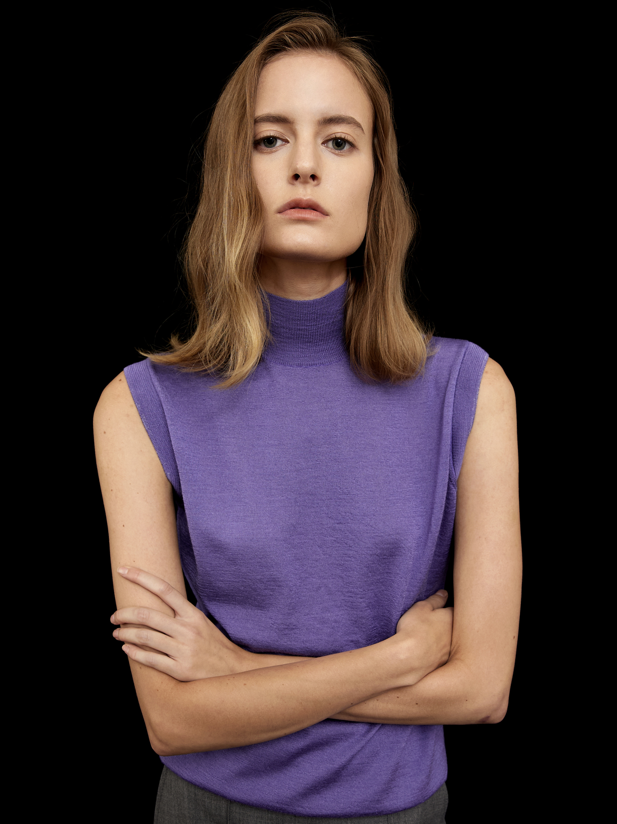 [Italy Cashmere] Silk Cashmere High Neck Sleeveless Knit Top - Violet