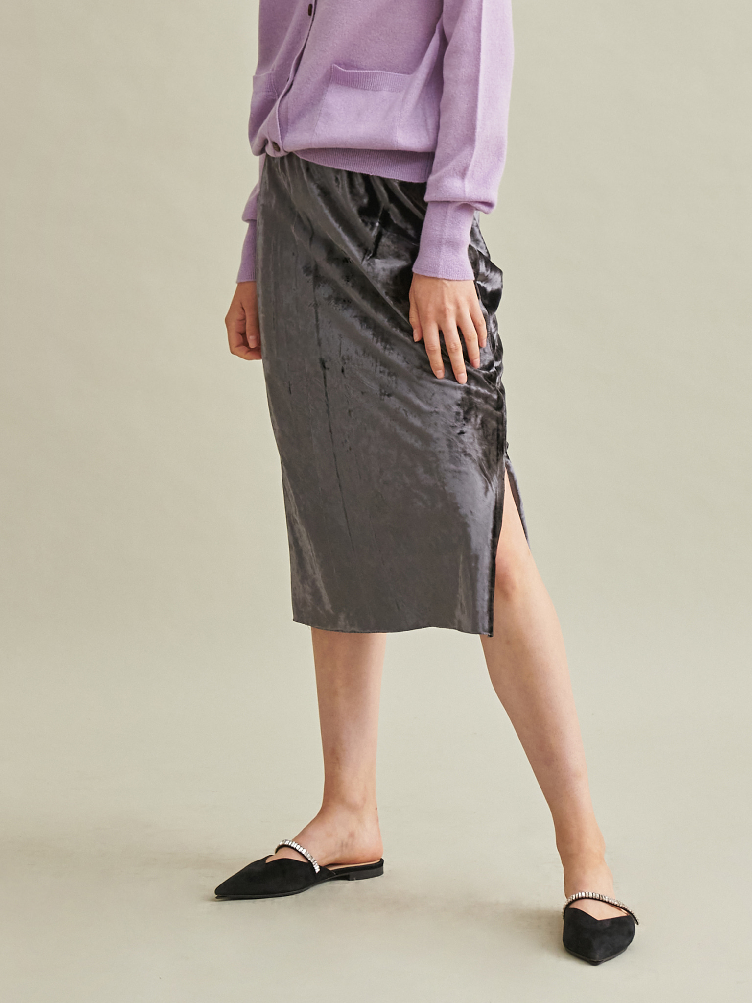 Slit Point Velvet Skirt