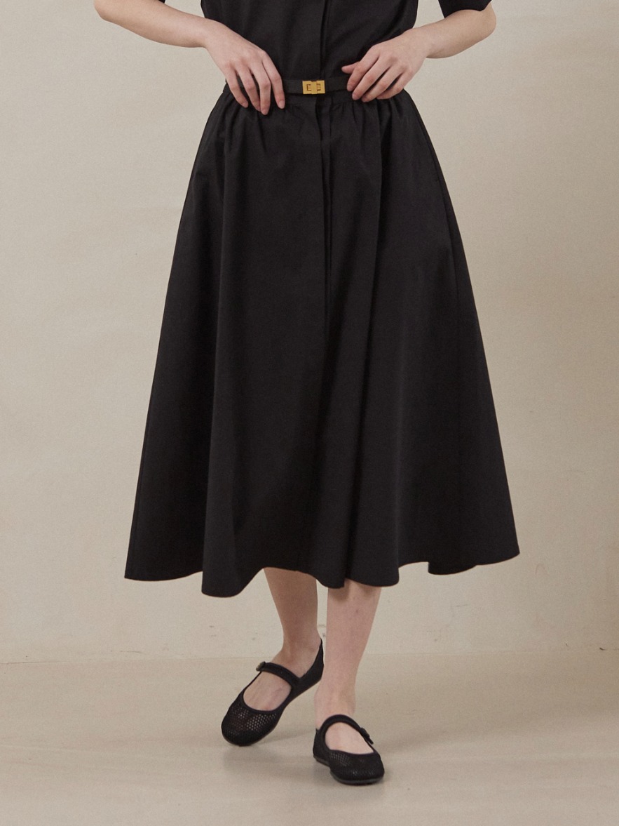 Mari Dramatic Flared Skirt - Black