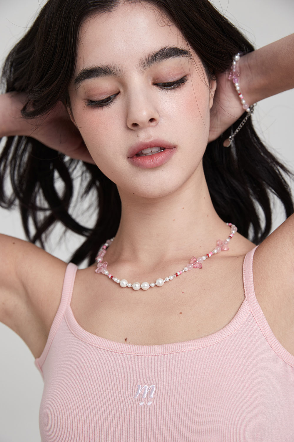 [있지 유나, 아이브 레이 착용] 나비 진주 목걸이 핑크