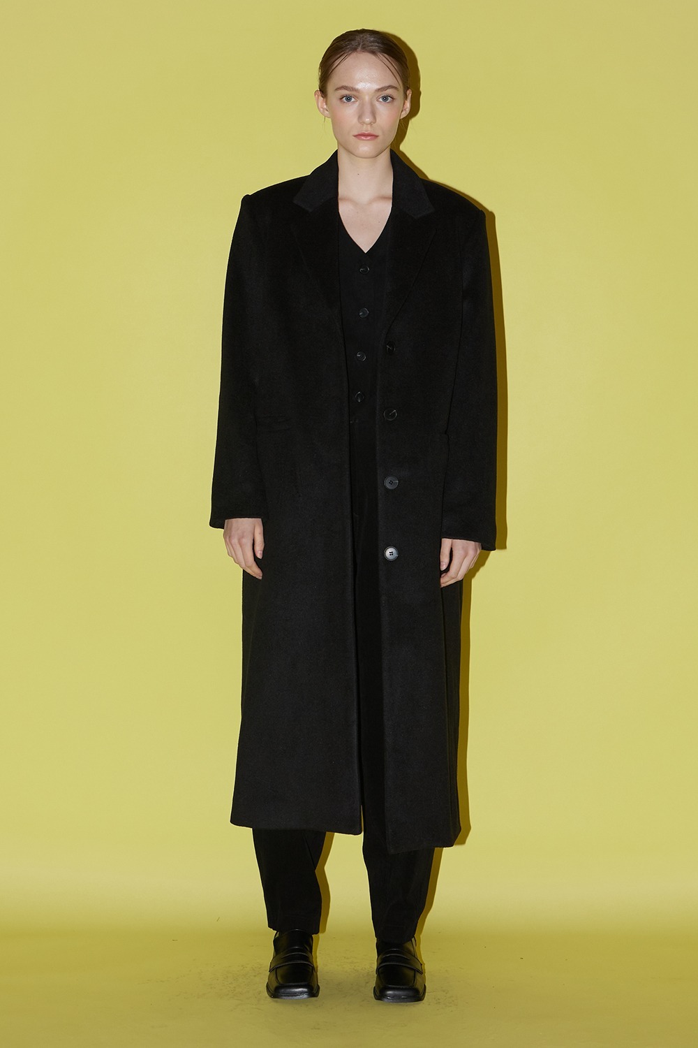 Single breasted tailored coat black