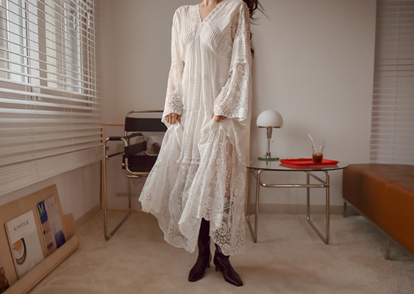 Elysee lace dress