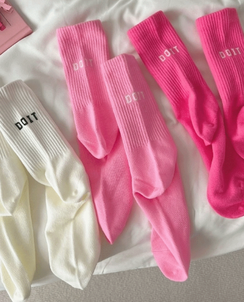 Vivid Color Ribbed Socks