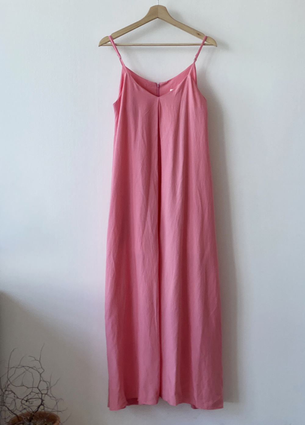 긴 드레스 핑크 색상 이미지-S1L32