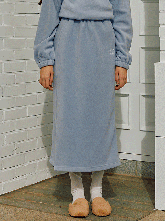 [ラブミーモア] オーバルロゴフリースロングスリットスカート