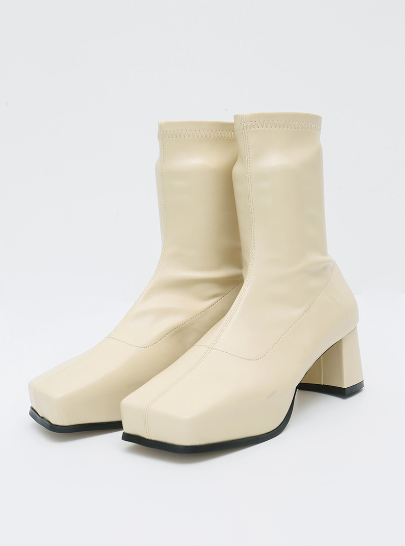Square Toe Block Heeled Boots