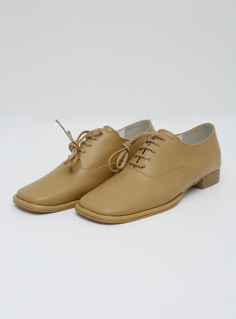 Square Toe Lace-Up Oxfords