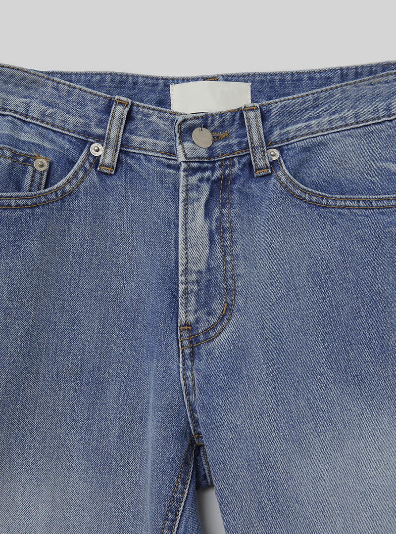 Faded Wash Ankle-Length Jeans