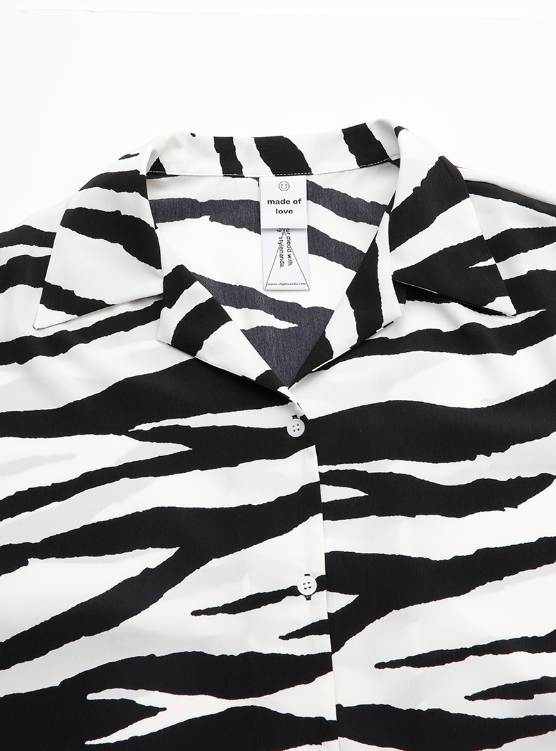 Collared Zebra Pattern Shirt