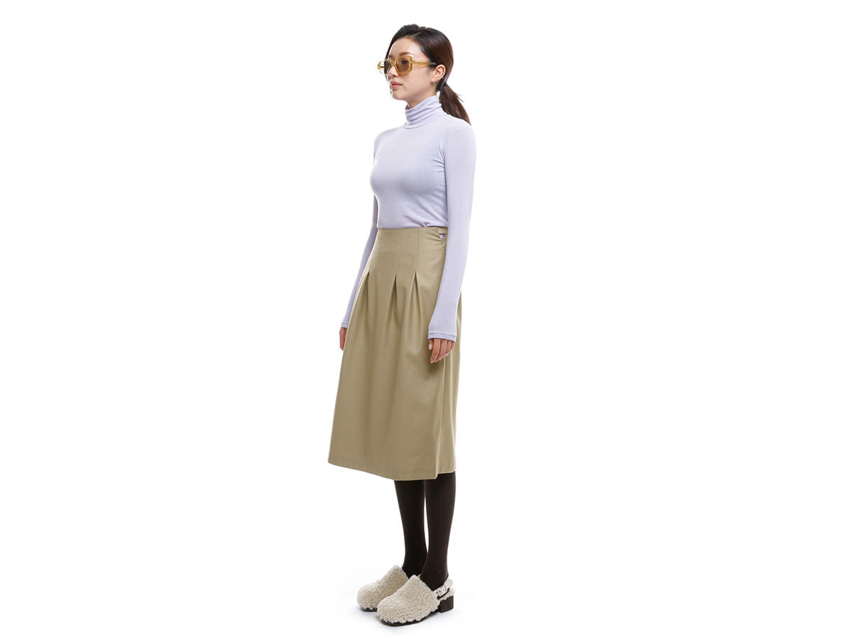 Dart Tuck Solid Tone Skirt