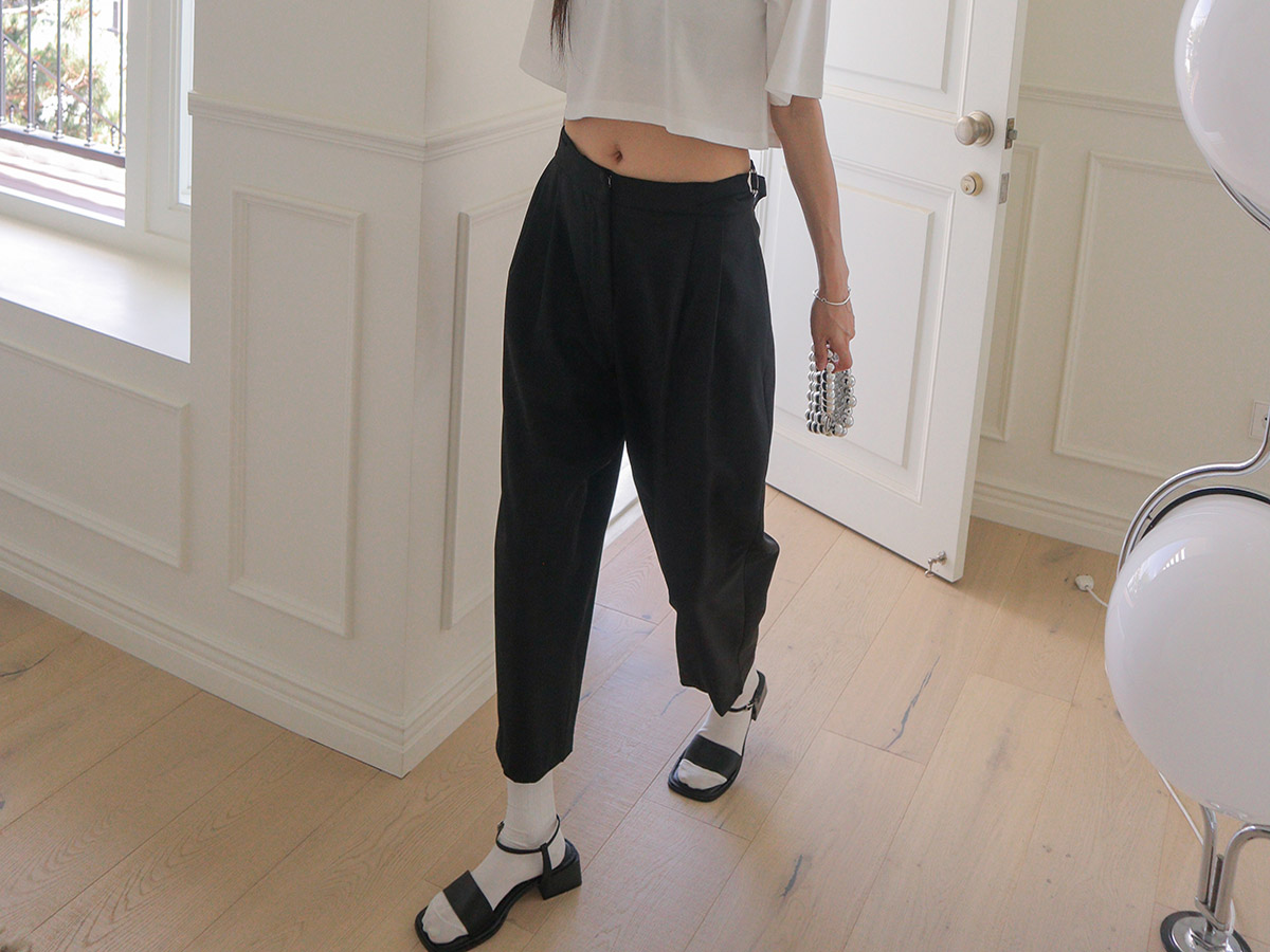 Buckle Accent Solid Tone Pants