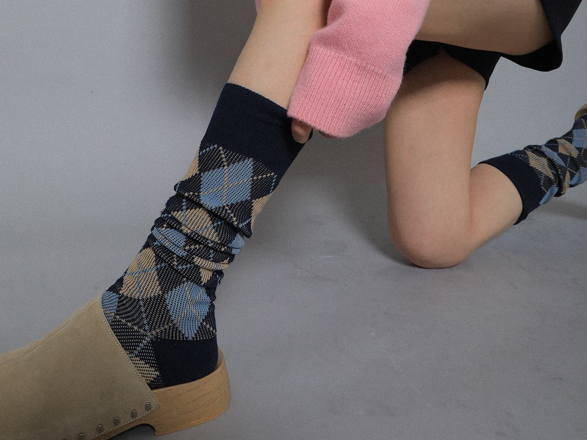 Argyle Pattern Long Socks